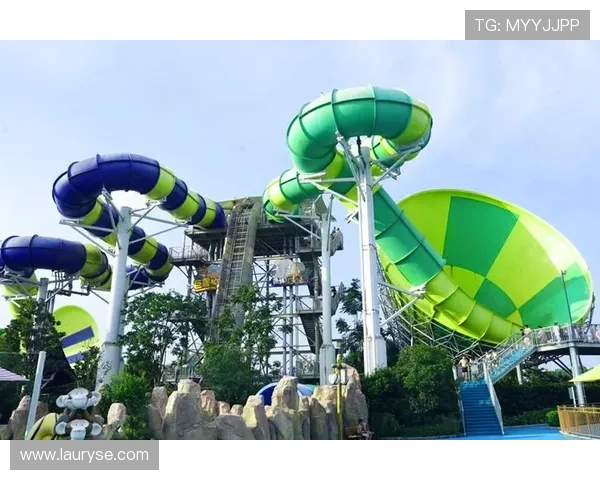 挪威水上乐园迷幻水滑梯打造沉浸式多彩梦幻冒险奇趣体验之旅航程
