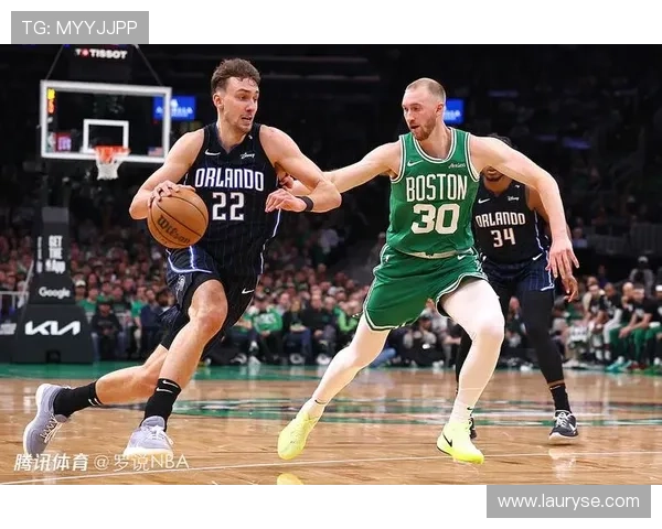 班凯罗32分携瓦格纳鲍尔发威魔术再度四杀黄蜂强势豪取三连胜 班凯罗32分携瓦格纳鲍尔发威魔术再度四杀黄蜂强势豪取三连胜