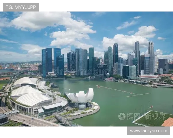 以新加坡娱乐城为核心的滨海湾与圣淘沙旅游娱乐全景体验解析